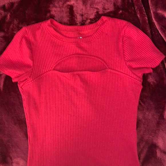 Red Hollister crop top - Picture 1 of 3